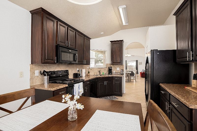 Furnished Finder property 529590_1 photo 49