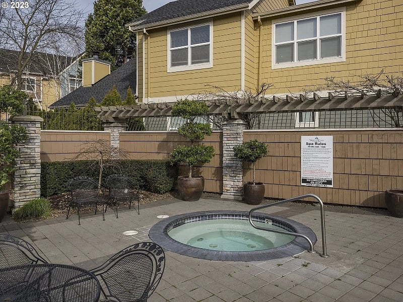 Furnished Finder property 529597_1 photo 26