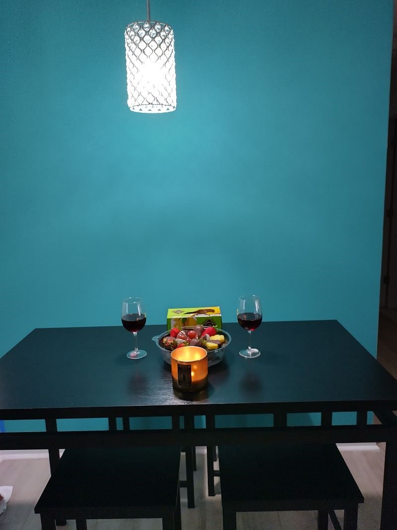 Decorative Kitchen Pub Dinning Table