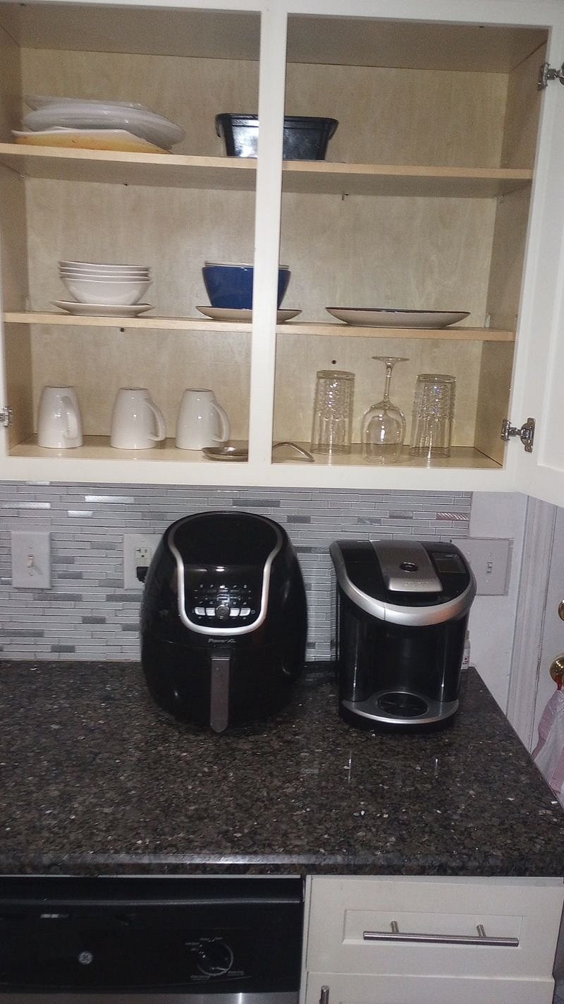 Kitchen Amenities & Appliances