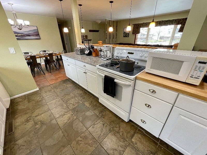 Furnished Finder property 529758_1 photo 4