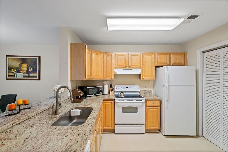 Furnished Finder property 529842_1 photo 5