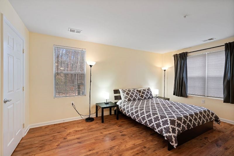 Furnished Finder property 529842_1 photo 12