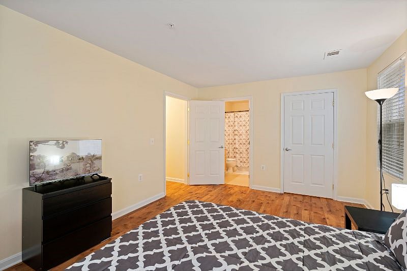 Furnished Finder property 529842_1 photo 13
