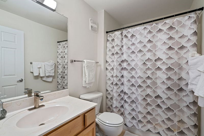 Furnished Finder property 529842_1 photo 15