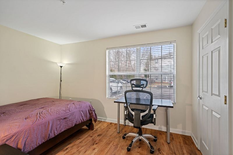 Furnished Finder property 529842_1 photo 16