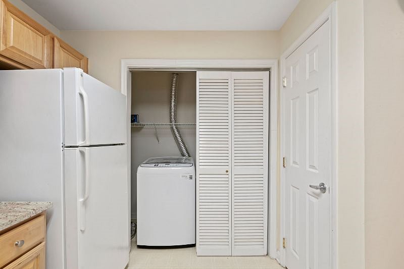 Furnished Finder property 529842_1 photo 22