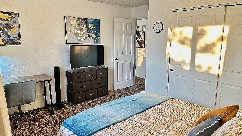 Furnished Finder property 529907_1 photo 5