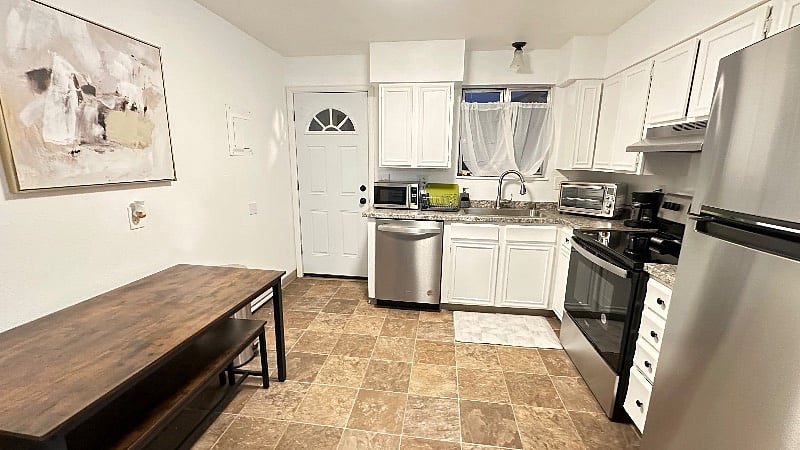 Furnished Finder property 529907_1 photo 15