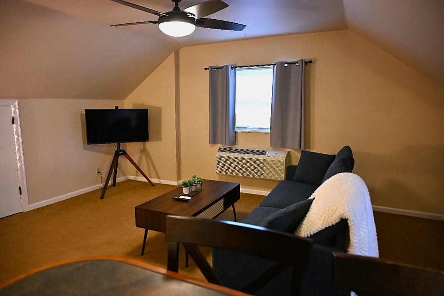 Furnished Finder property 529992_1 photo 3