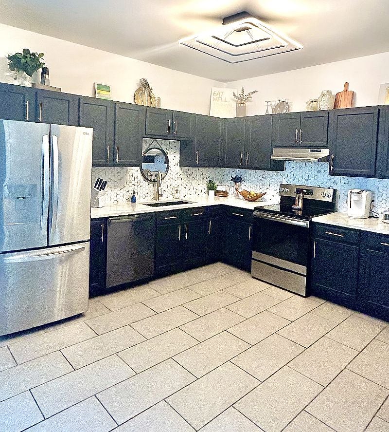 Furnished Finder property 529994_1 photo 9