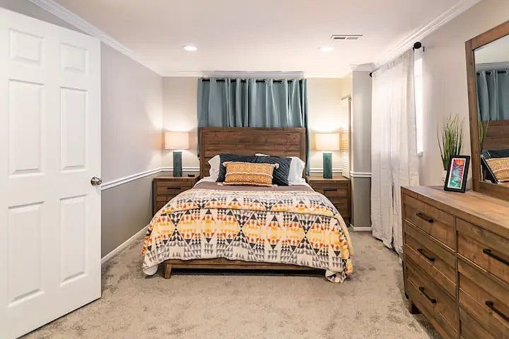 Bedroom 1 with Queen bed