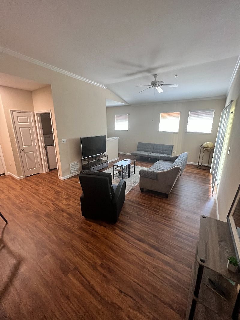Furnished Finder property 530274_1 photo 10