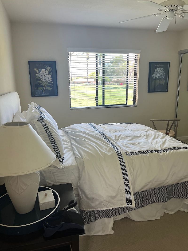 Guest bedroom with queen bed