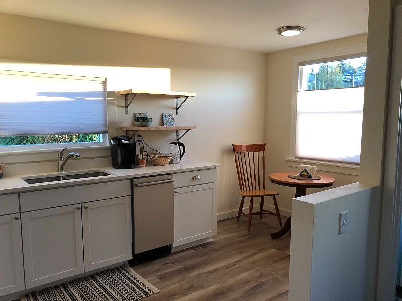 Furnished Finder property 530492_1 photo 4
