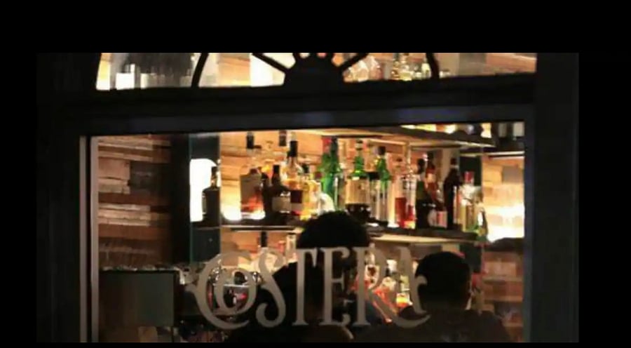 Costera - Restaurants blocks away