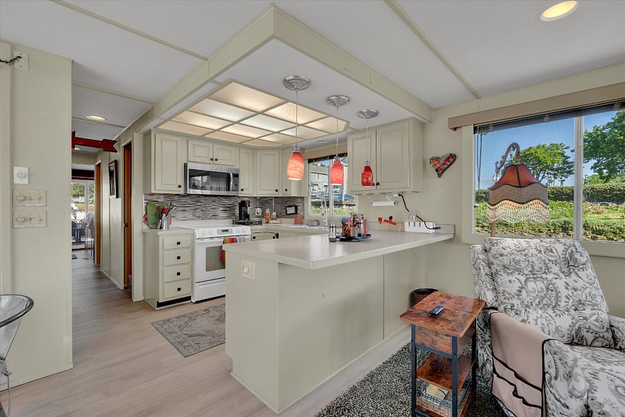 Furnished Finder property 530659_1 photo 13