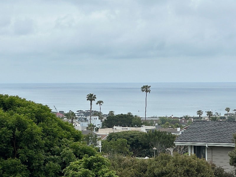 Ocean view from the pathway to pool