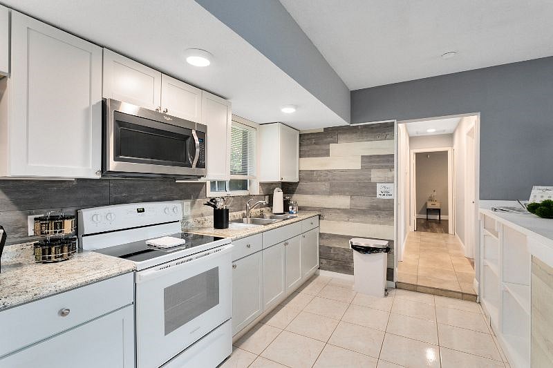 Furnished Finder property 530685_2 photo 8