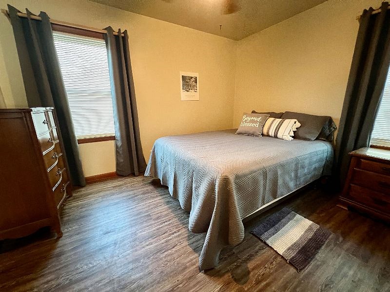 Master Bedroom with Queen Bed