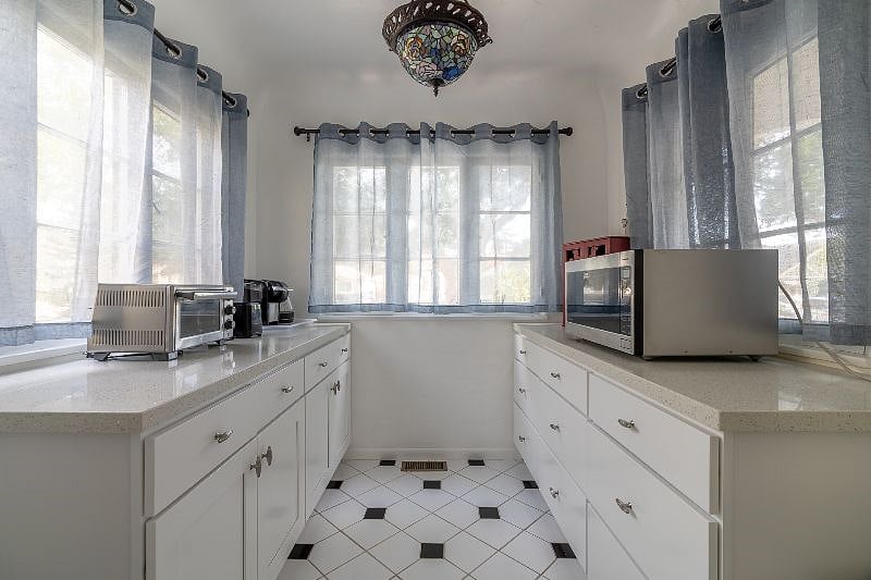 Furnished Finder property 530850_1 photo 7