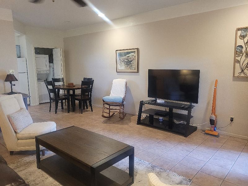 Furnished Finder property 530953_1 photo 3