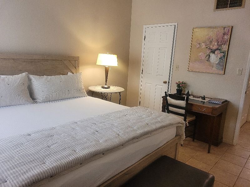 Furnished Finder property 530953_1 photo 7