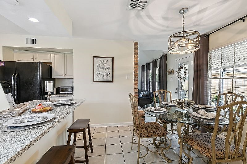 Furnished Finder property 530984_1 photo 12