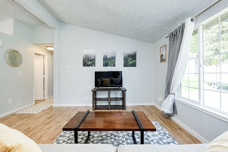 Furnished Finder property 531050_1 photo 10