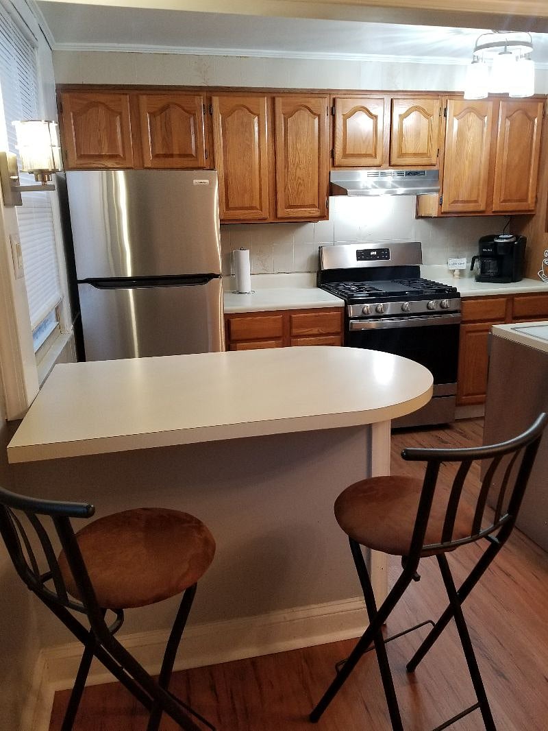 Kitchen Breakfast Counter