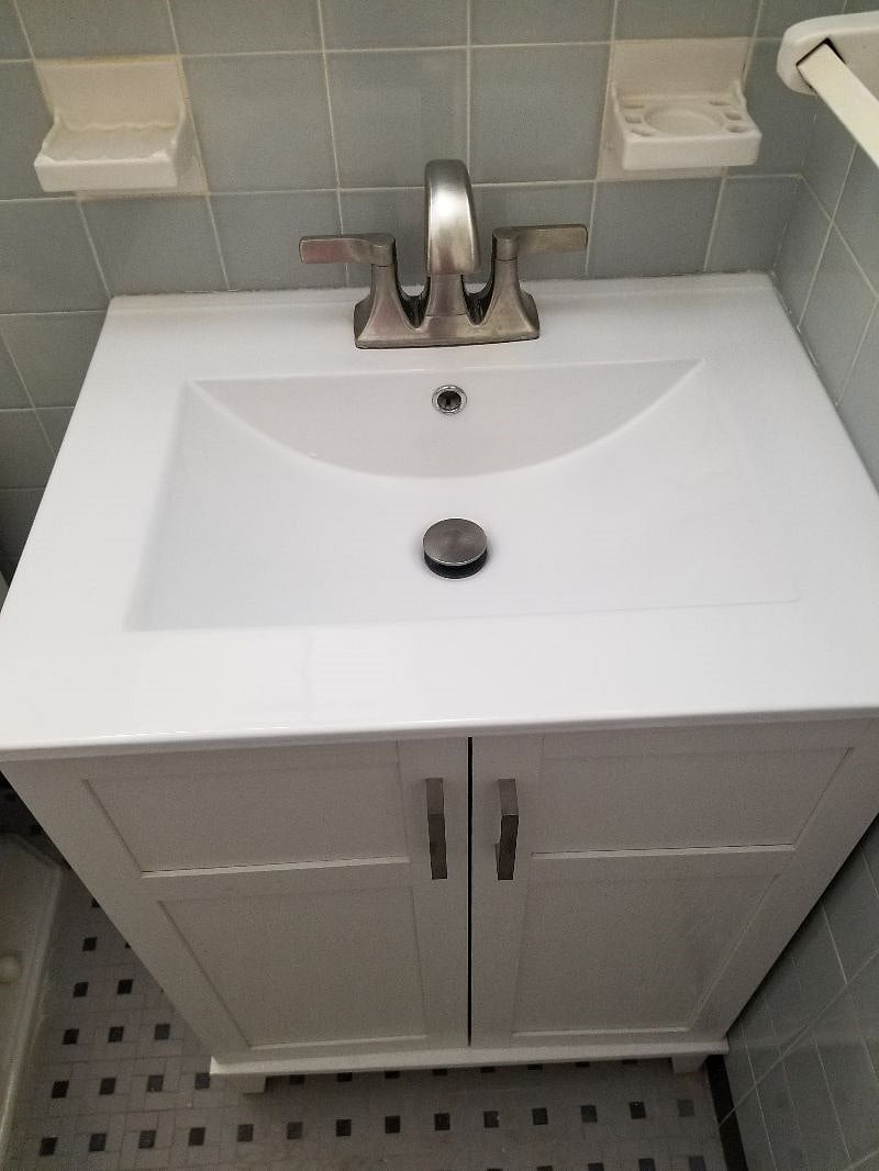 Large Sink in Private Full Bathroom