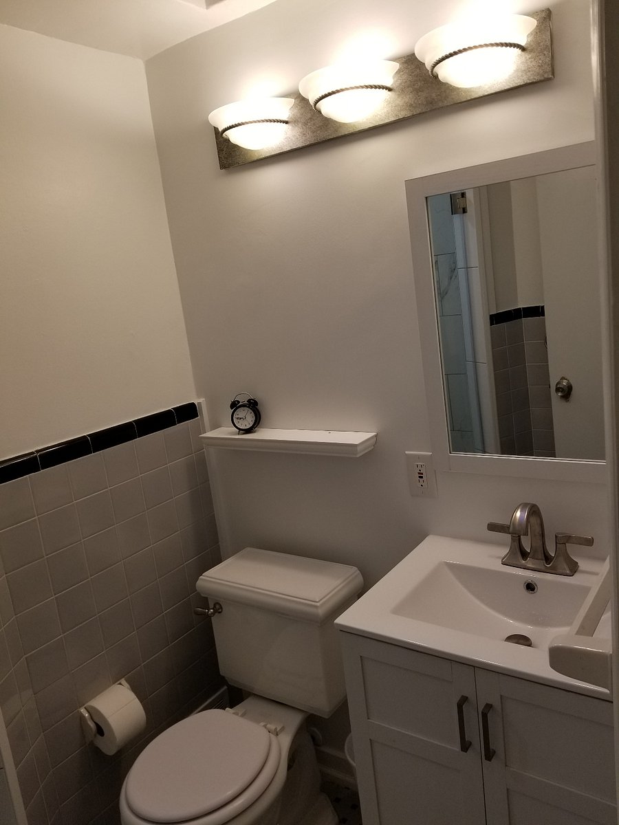 Private Bathroom 