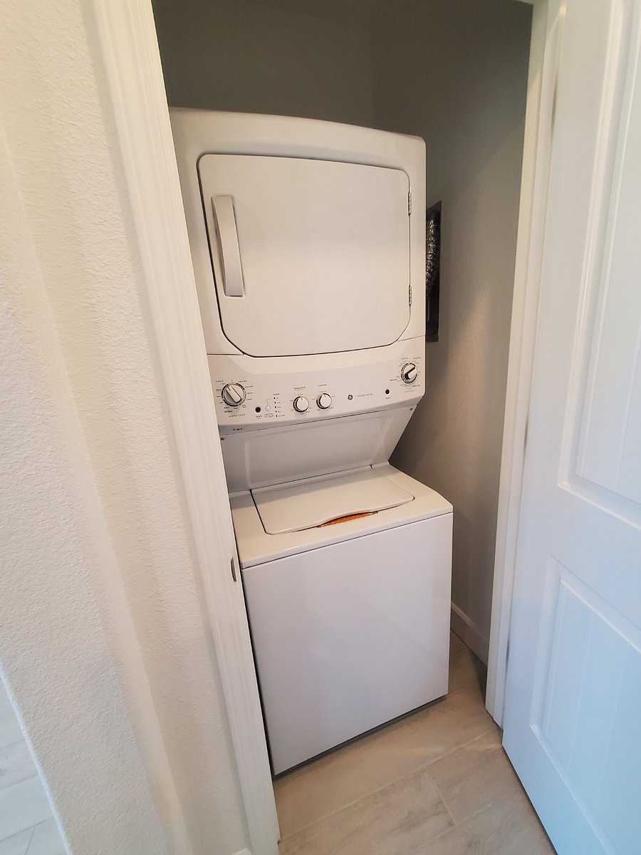 Furnished Finder property 531275_1 photo 4