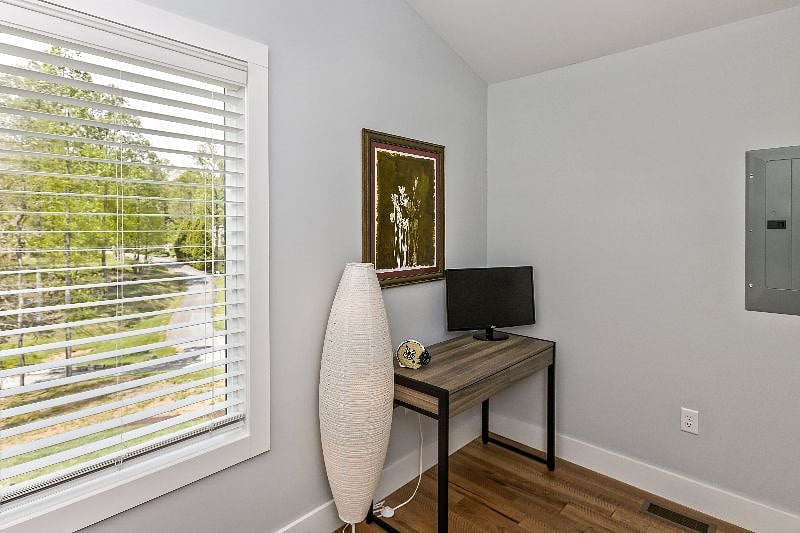 Furnished Finder property 531377_1 photo 30