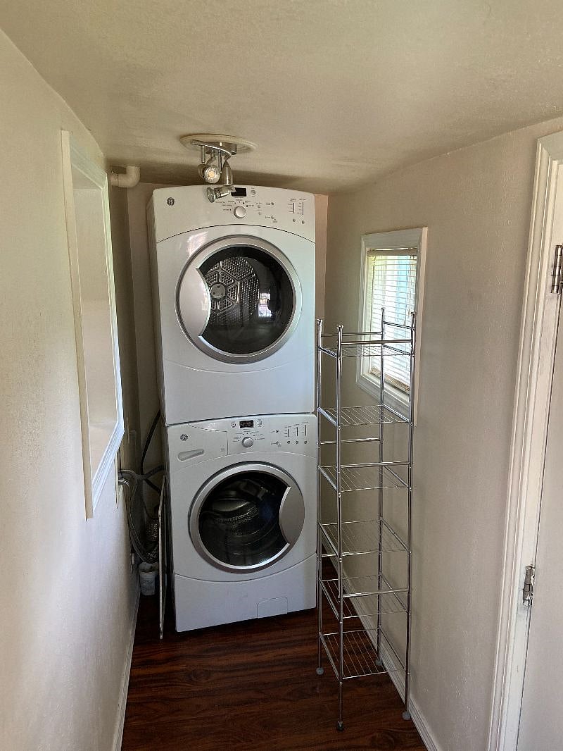 Furnished Finder property 531452_1 photo 2