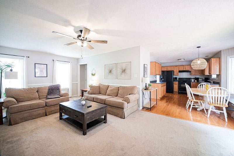 Comfortable sofa and love seat that you sink into.