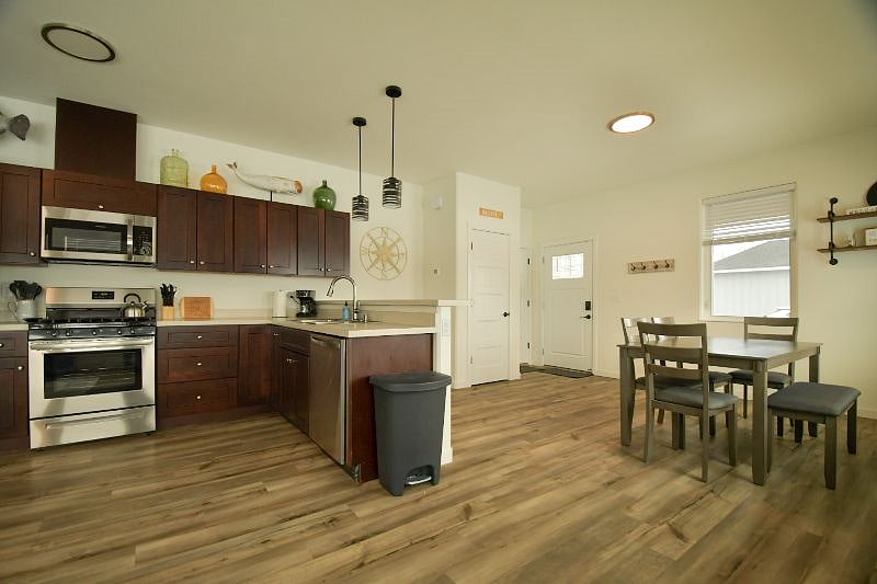 Furnished Finder property 531722_1 photo 32