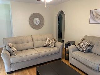 Furnished Finder property 531735_1 photo 17