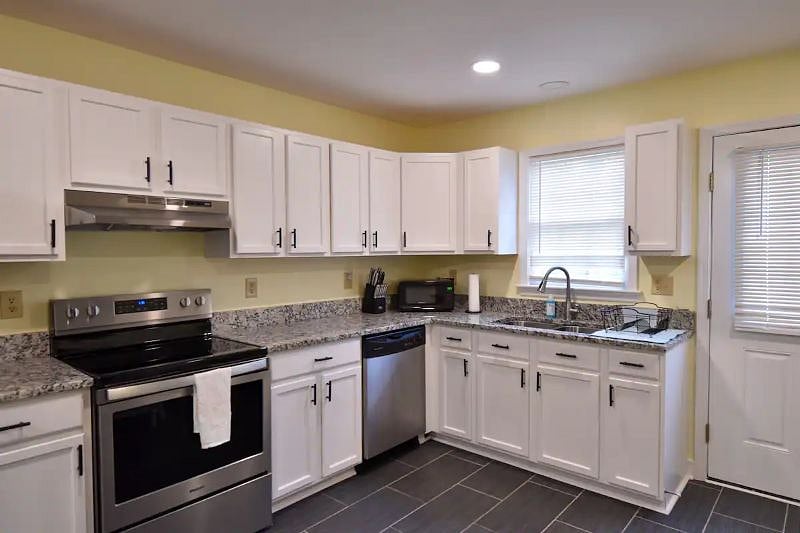 Furnished Finder property 531815_1 photo 4