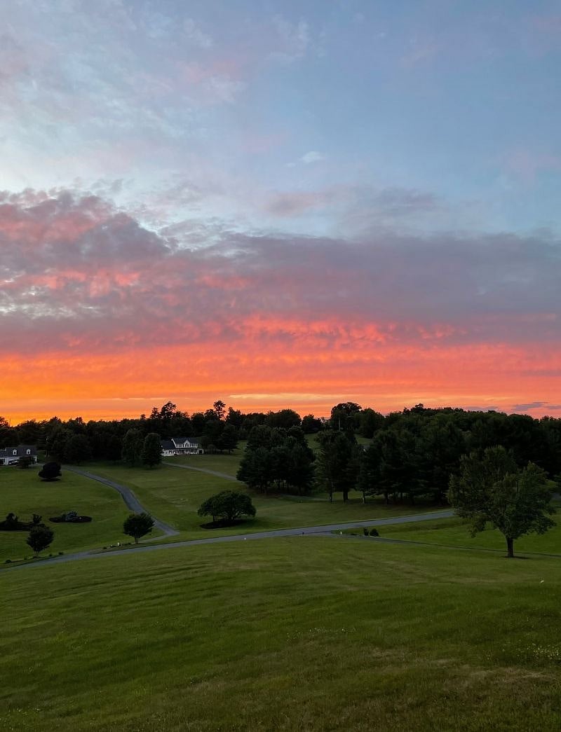 BEAUTIFUL SCENERY TO TAKE IN FROM THE HOME AREA! SUNSETS ARE SPECTULAR! 