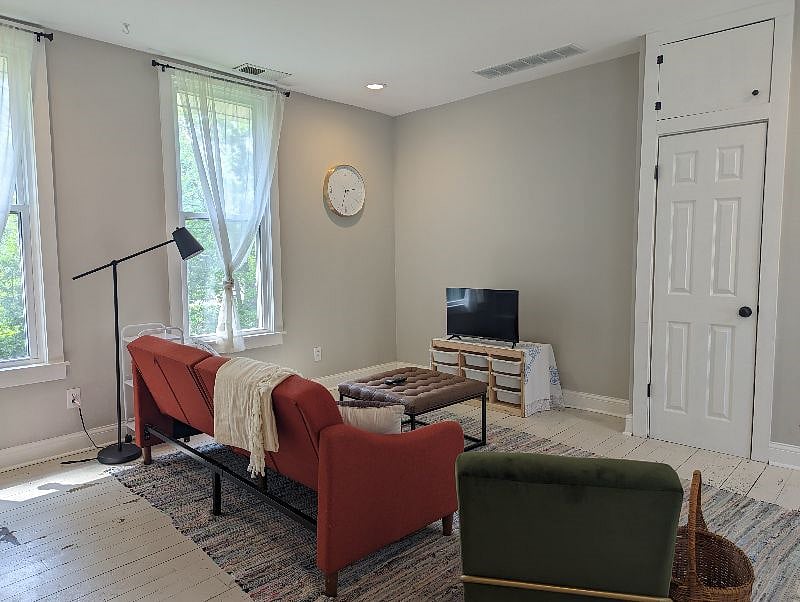 Furnished Finder property 531837_1 photo 3