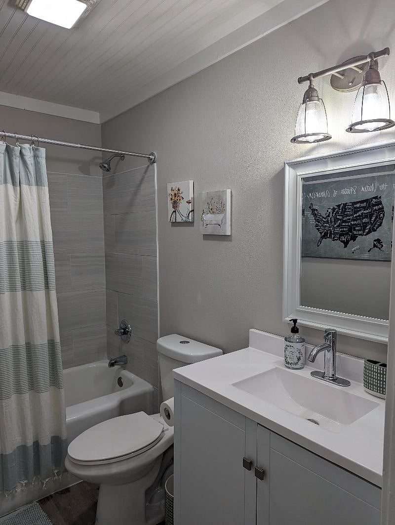 Bathroom with the essentials.