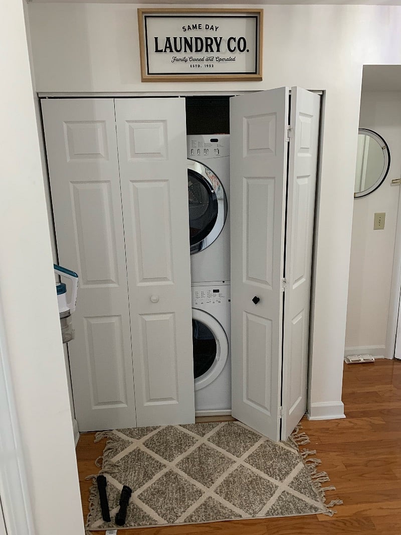 Stacked washer/dryer