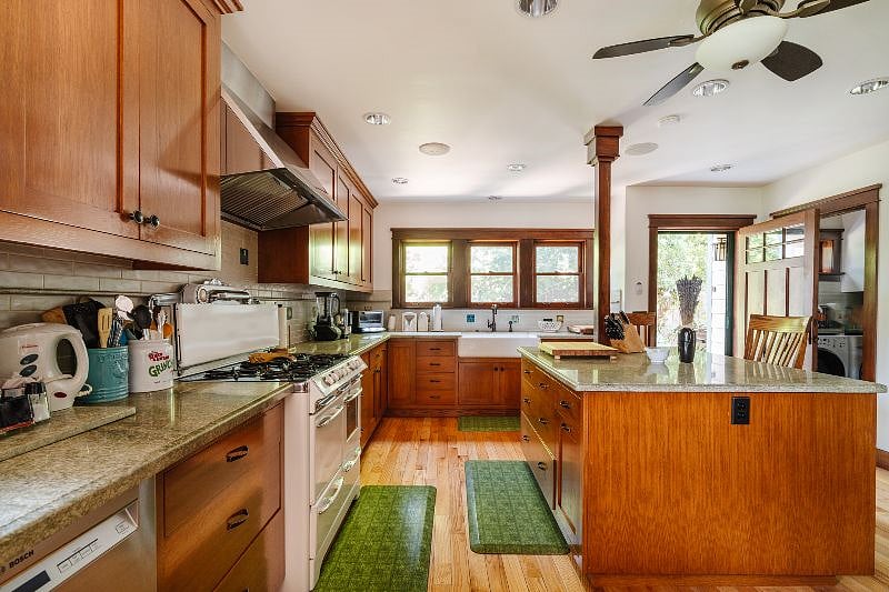 Furnished Finder property 532194_1 photo 20
