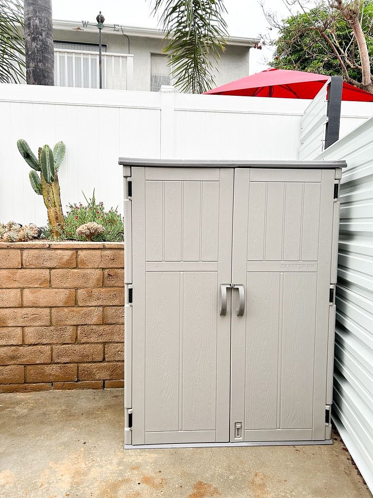 Extra outdoor private storage available