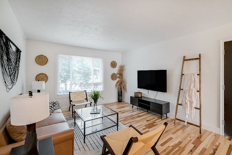 Furnished Finder property 532381_1 photo 12