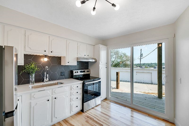 Furnished Finder property 532381_2 photo 10