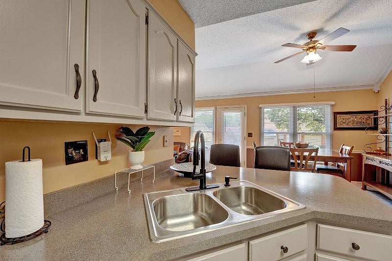 Furnished Finder property 532384_1 photo 17