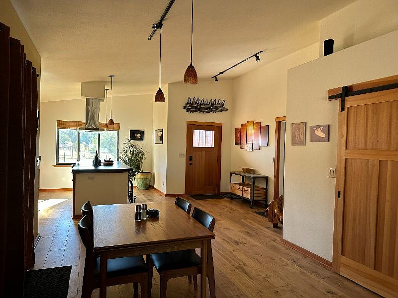 Furnished Finder property 532456_1 photo 13
