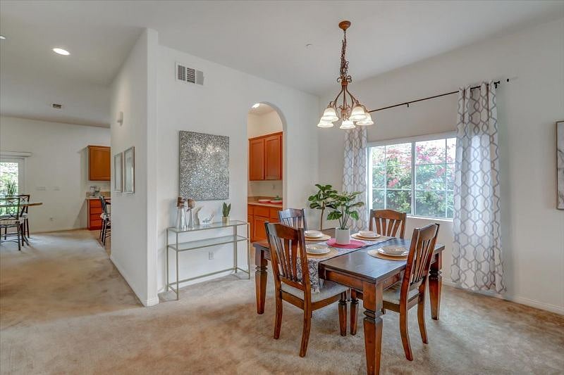 Furnished Finder property 532457_1 photo 6